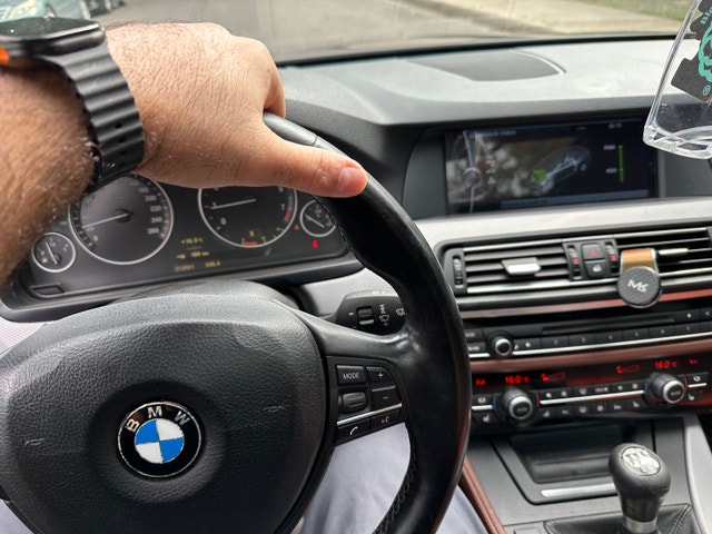 2011 bmw 550i manual 6 speed — photo 3