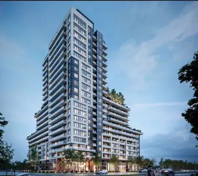 Luxurious Oakville 1 + Den Condo w/ Parking & EV Charger