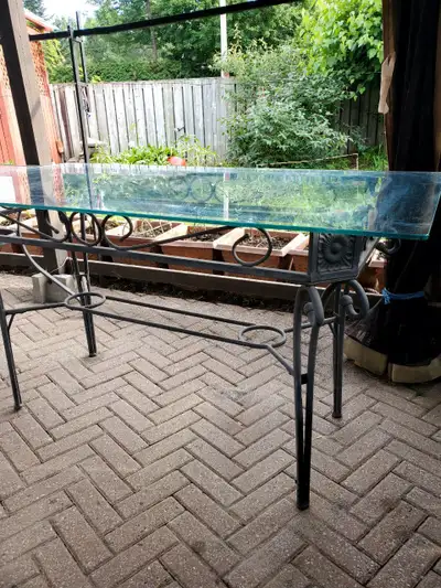 Table de patio en fer forgé et verre, View more