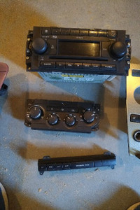 2005 Jeeps cd/radio and heater controls