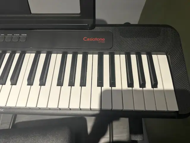 Clavier Casio in Pianos & Keyboards in Sherbrooke - Image 5
