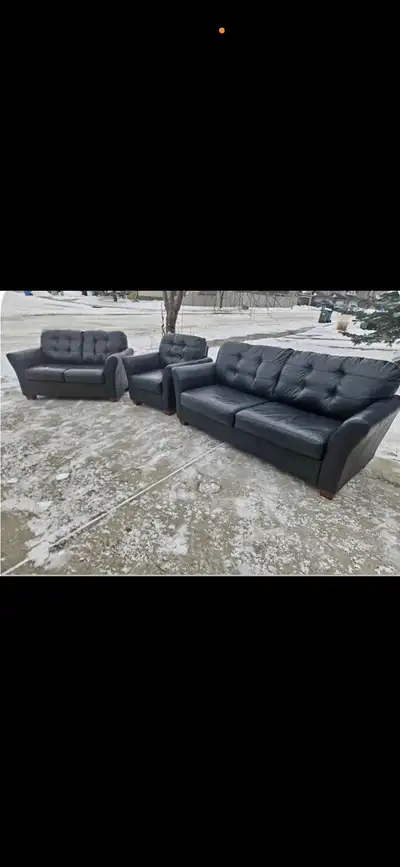 couch set , View more