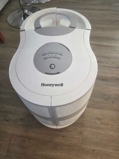 Honeywell Air Purifier used one season, View more