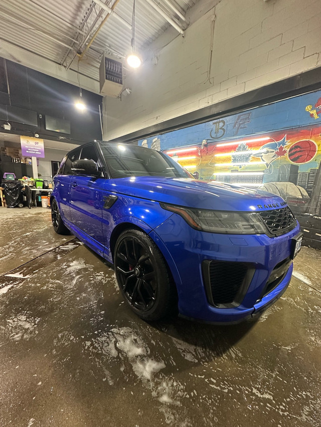 2019 Range rover SVR CARBON FIBRE- BLUE ON RED - low KM!  in Cars & Trucks in Mississauga / Peel Region