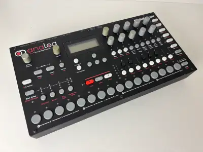 Elektron Analog Four Synthesizer Sequencer, View more