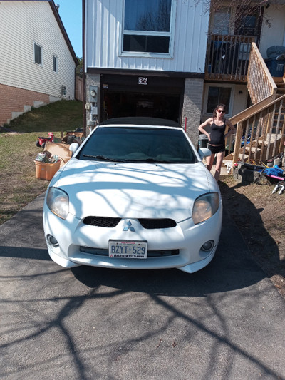 ,2008 Mitsubishi Spyder 2 door coupe convertible