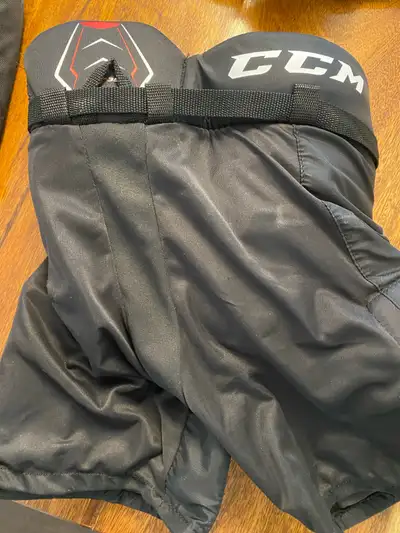 Hockey pants Junior M and Youth M, View more