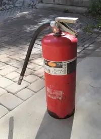 PYRENE ABC 20 P-5 INDUSTRIAL FIRE EXTINGUISHER