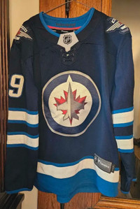 Winnipeg Jets Jersey (S) Embroidered