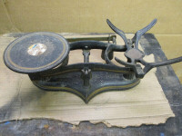 ANTIQUE OLD SCALES