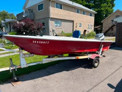 15 ft Runabout boat, 40HP Mariner and trailer, runs excellent. Can be show or test drive. Please ema...