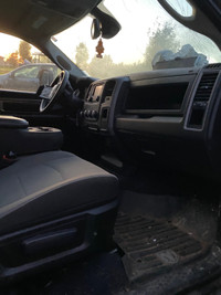 2021 dodge ram 1500 standard cab seats and console