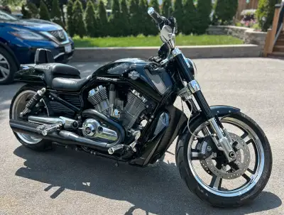 Hi, I am selling my 2012 Harley Davidson VROD Muscle Anniversary edition. This bike is mint With man...