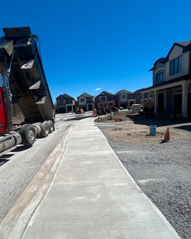 40+ Dump Trucks. Book Today! in General Labour in Mississauga / Peel Region