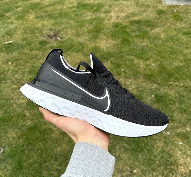 Running shoes Nike React Infinity Run Flyknit men’s size 10,5 11 in Men's Shoes in Mississauga / Peel Region