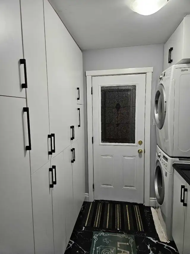 Female‑Only Rooms for Rent – Rossland & Simcoe, Oshawa in Room Rentals & Roommates in Oshawa / Durham Region - Image 3