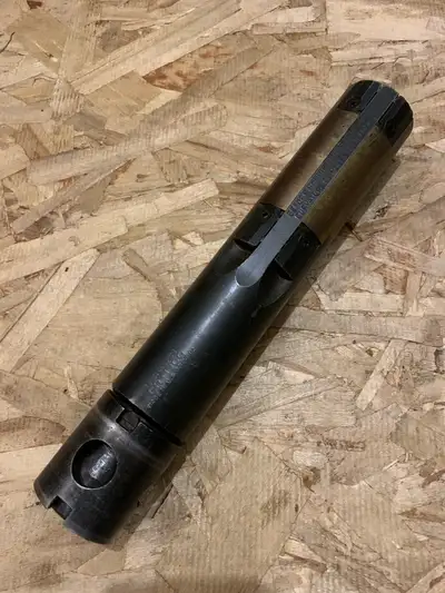 Sunnen CR-1900 rod honing mandrel. In used condition showing some wear but should be in good working...