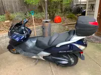 600cc Silverwing scooter