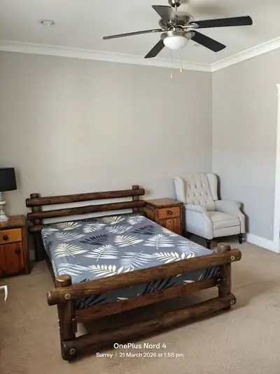 Private Room in Clean Vegetarian Home | Students & Professionals Welcome 132 Street, Surrey, BC $950...