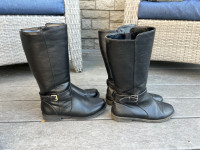 Children’s place size 3 leather boots 
