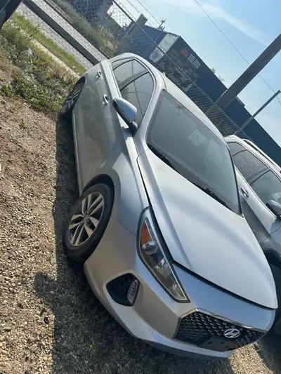2018 Hyundai Elantra GT , 4 Door Hatchback 2.0L 4 Cyl Gas Injected .. 6 Speed Manual Tranny , 124k ,...