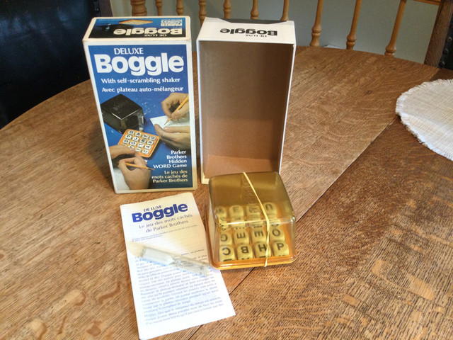 BOGGLE  - Jeux Game  Familial  former un mot 3 minutes dans Jouets et jeux  à Laval/Rive Nord - Image 2