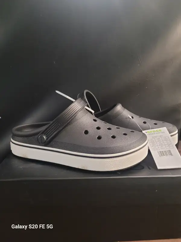 Shoes for Sale in Women's - Shoes in Oshawa / Durham Region - Image 2