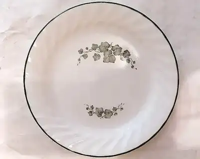 CORELLE MILK GLASS GREEN IVY PATTERN SIDE PLATE USA, View more