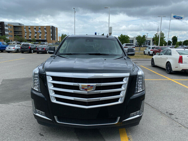 2017 CADILLAC ESCALADE LUXURY FULLY LOADED NAV PANO 75K WARRANTY dans Autos et camions  à Laval/Rive Nord - Image 2