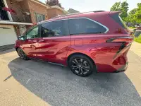 2022 Toyota Sienna XSE   Hybrid / Leather Extra Warranty 