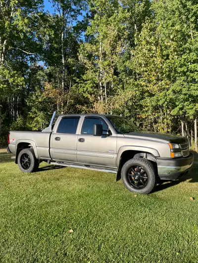 -Excellent condition for the truck’s age -Overwintered in Arizona for the majority of its life -Bran...