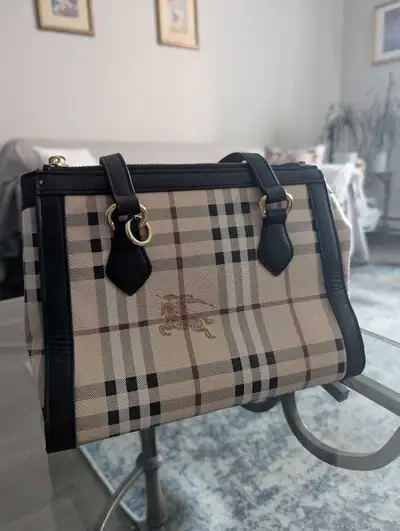Burberry purse , View more