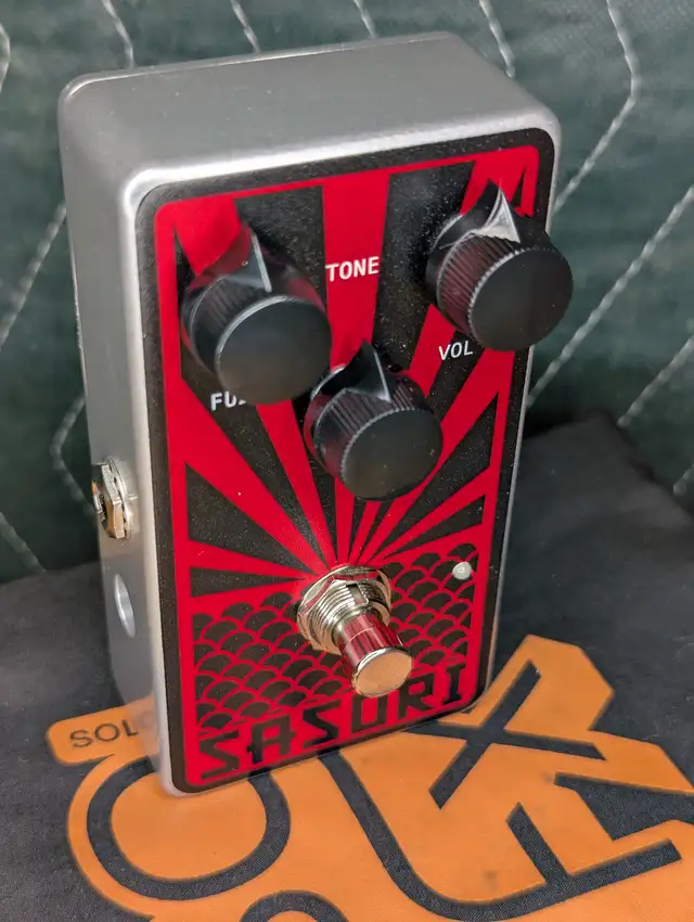Solidgoldfx Sasori Fuzz Pedal in Amps & Pedals in Kingston - Image 3