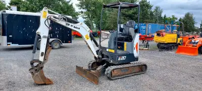 Exacavatrice bobcat 2020 1200hrs 2 godet quick attache pouce hydraulique chenille extensible sortie...