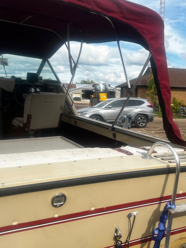 Crestliner Boat and Trailer Powerboats & Motorboats Owen Sound Kijiji