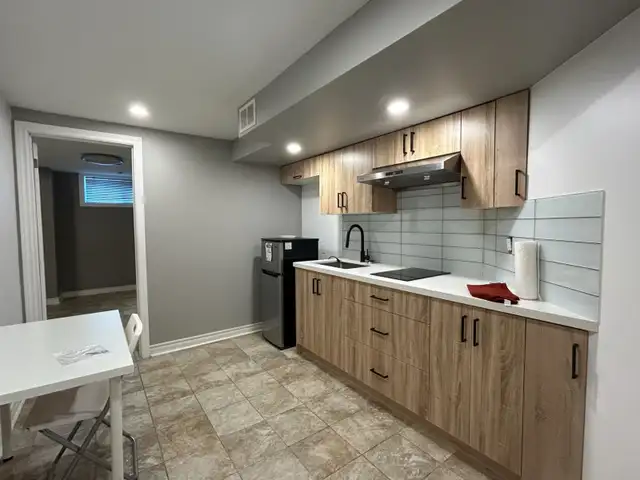 Newly Renovated Basement for Rent in Long Term Rentals in Mississauga / Peel Region - Image 2