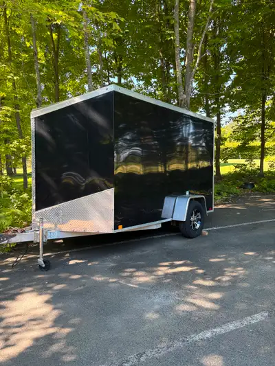 Remorque Cargo-Rampe Lightning 2020 1 essieu 10’ + V- de long par 6’6’’ de large et 6’2’’ de haut Pa...
