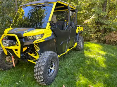 Serious inquiries only 2019 can am defender max xmr hd10 5900km No heat or ac $22,000 firm. No trade...
