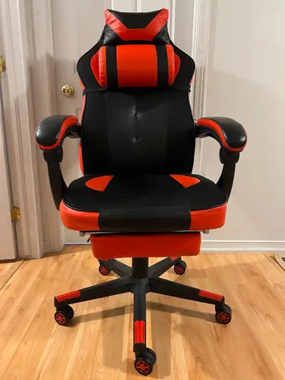 Gaming Chair  - Chaise de jeux, View more