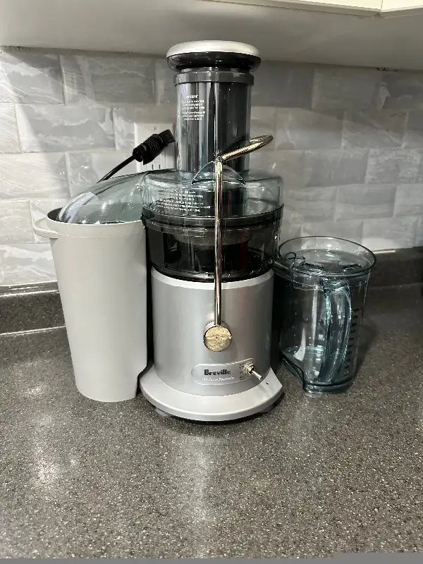 Breville Juice Fountain Plus Juicer in Processors, Blenders & Juicers in Windsor Region - Image 3