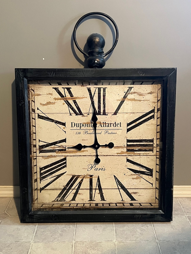 Large Clock for sale  in Home Décor & Accents in Red Deer