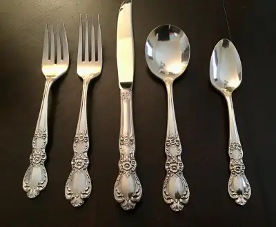 1847 Rogers Bros. IS - 6 place silver plated flatware, View more