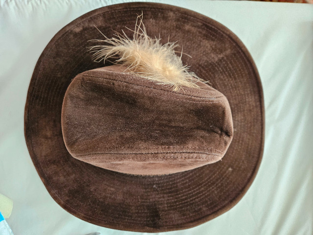 Vintage Lanning Cowboy Hat - Dark Brown Felt - Large in Men's in Guelph - Image 4