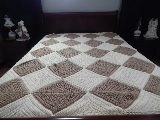 Bedding in Bedding in Charlottetown - Image 2