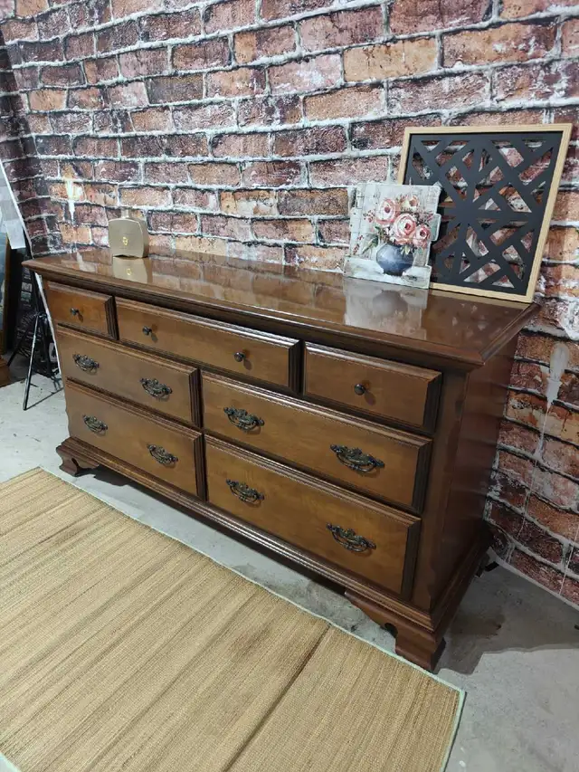 DELICRAFT High Quality Solid wood Dresser Sideboard.Can Deliver in Dressers & Wardrobes in Cambridge - Image 4