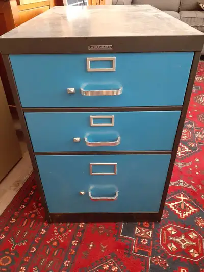Steelcase 3 drawer cabinet for sale, View more