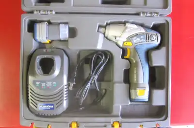 Mastercraft Maximum Cordless Impact Driver This kit includes a cordless impact driver (1/4″ hex driv...