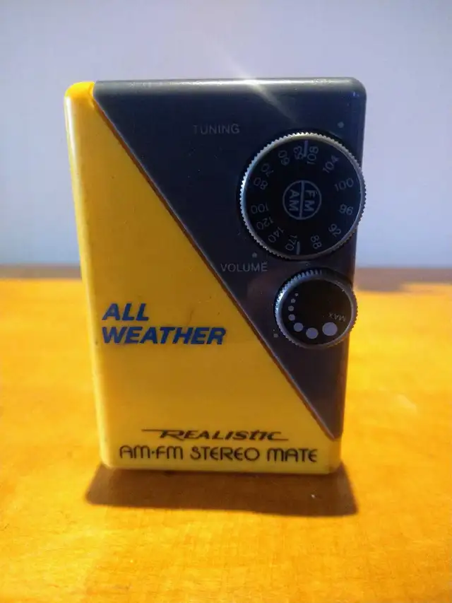 AM/FM Stereo 