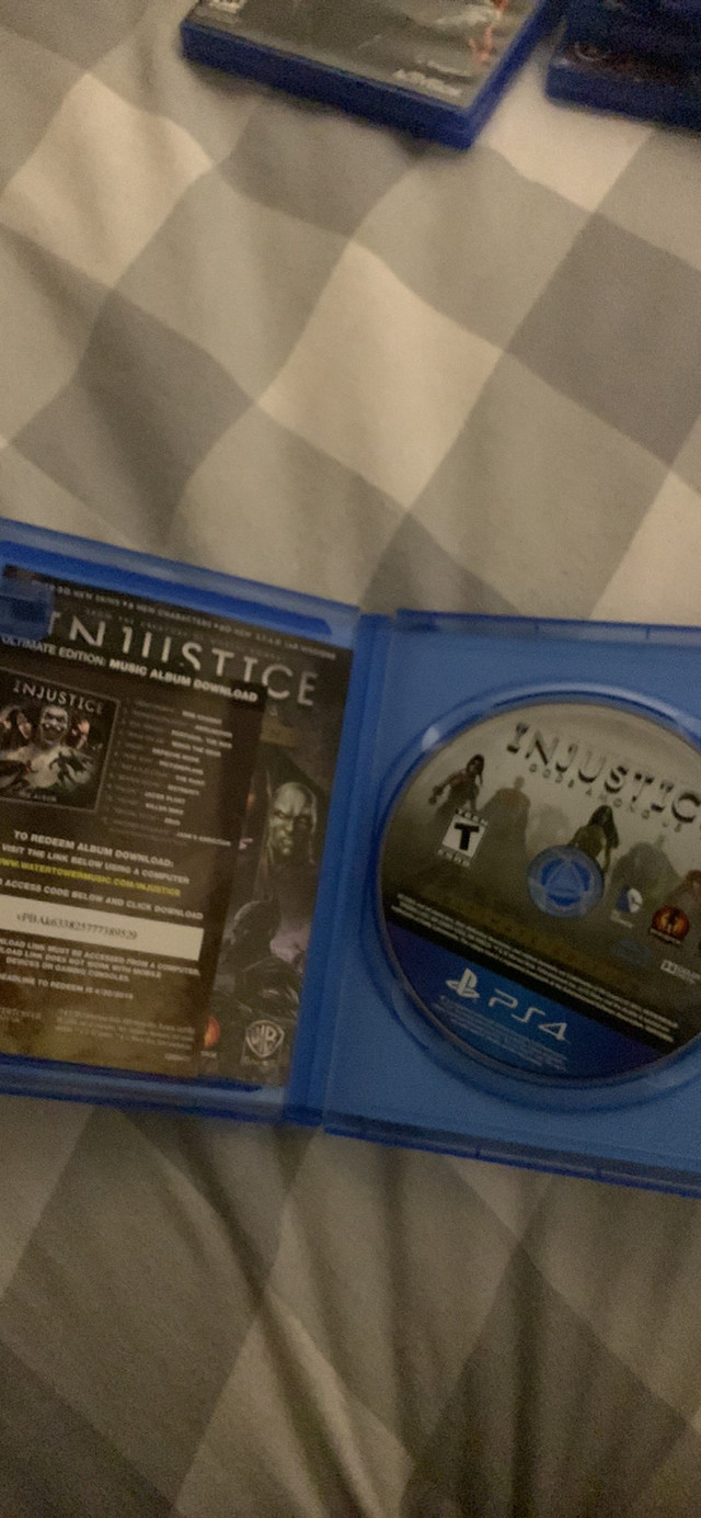 Injustice ultimate edition in Sony Playstation 4 in Kawartha Lakes - Image 3