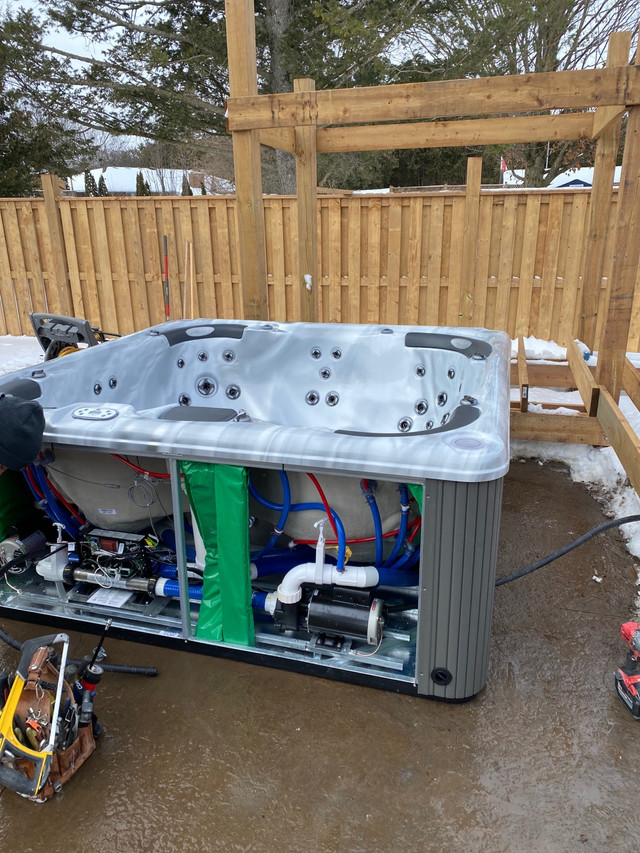 Hot Tubs Equinox Spas. ONE LEFT!! in Hot Tubs & Pools in Norfolk County - Image 4